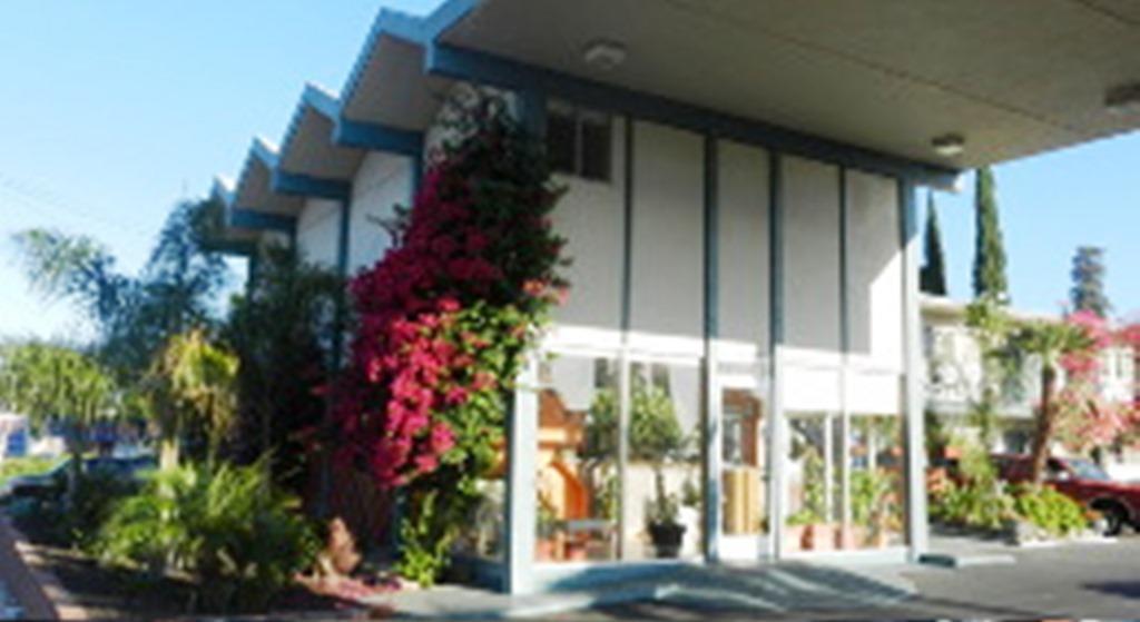 Antioch Executive Inn Kültér fotó